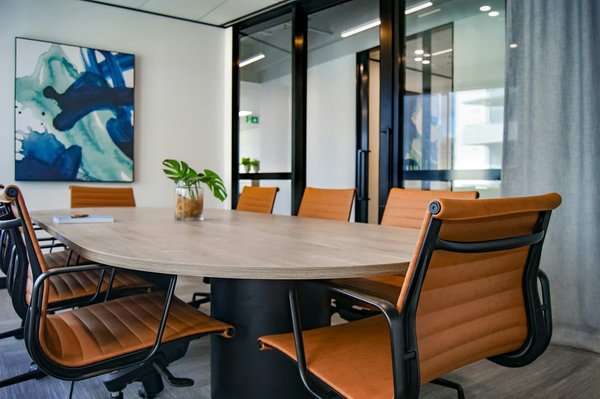 What Are the Benefits of Incorporating Smart Glass Technology into Office Buildings?